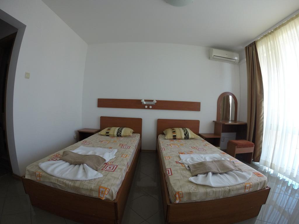 Hotel Filland سوزوبول الغرفة الصورة