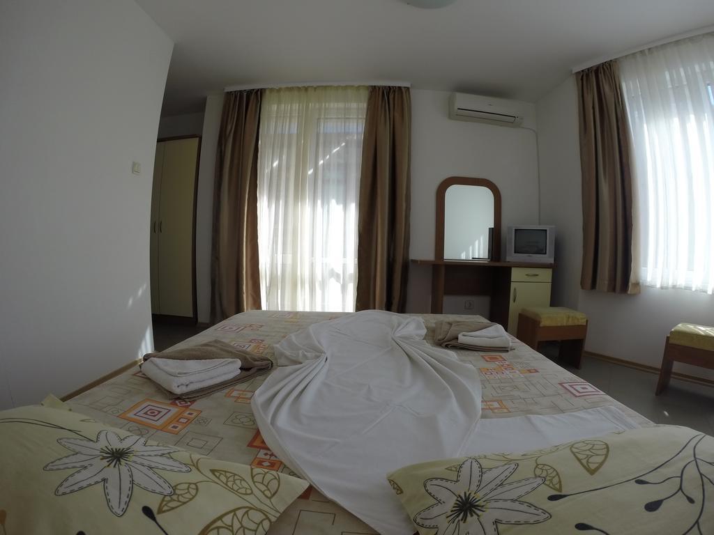 Hotel Filland سوزوبول الغرفة الصورة