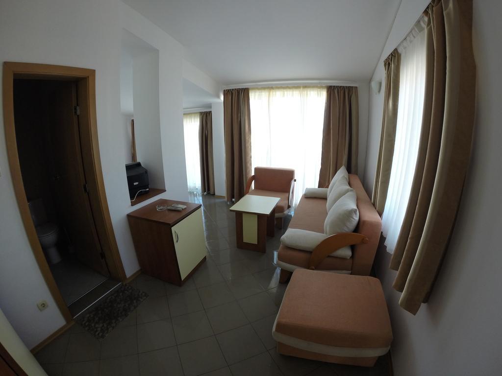 Hotel Filland سوزوبول الغرفة الصورة