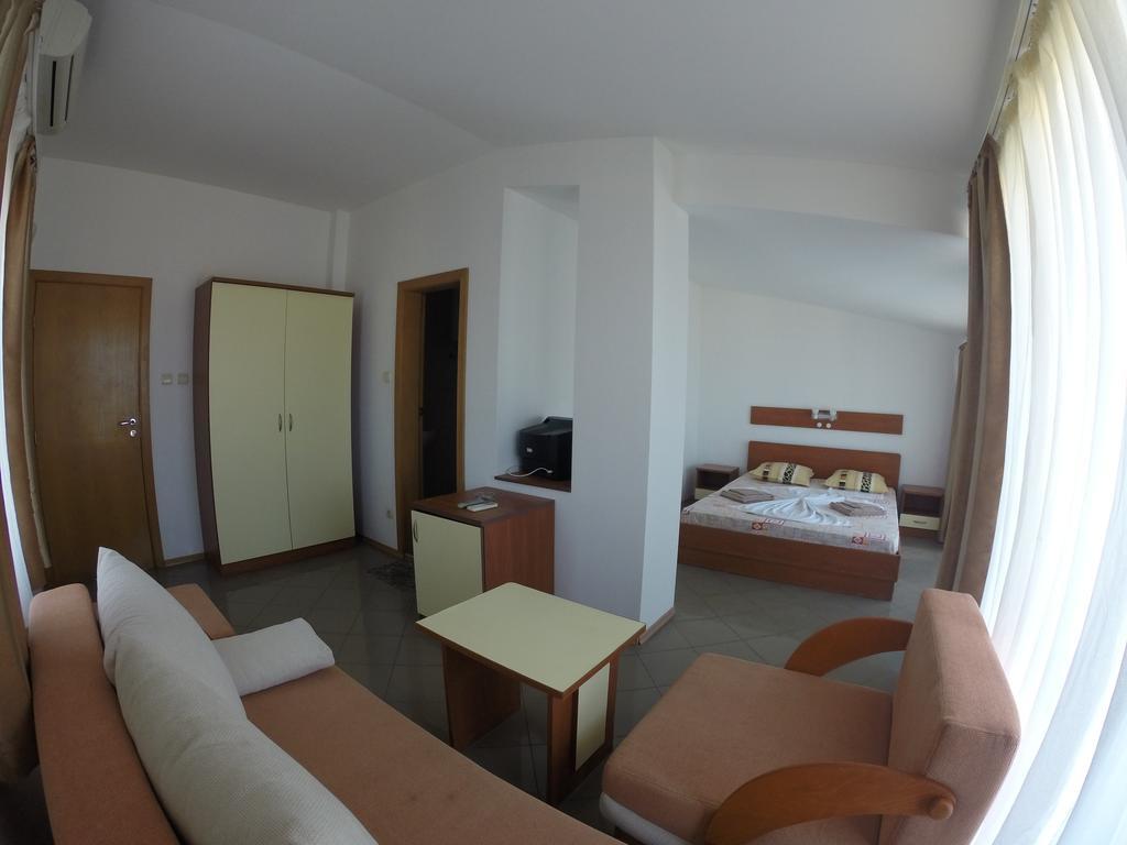 Hotel Filland سوزوبول الغرفة الصورة